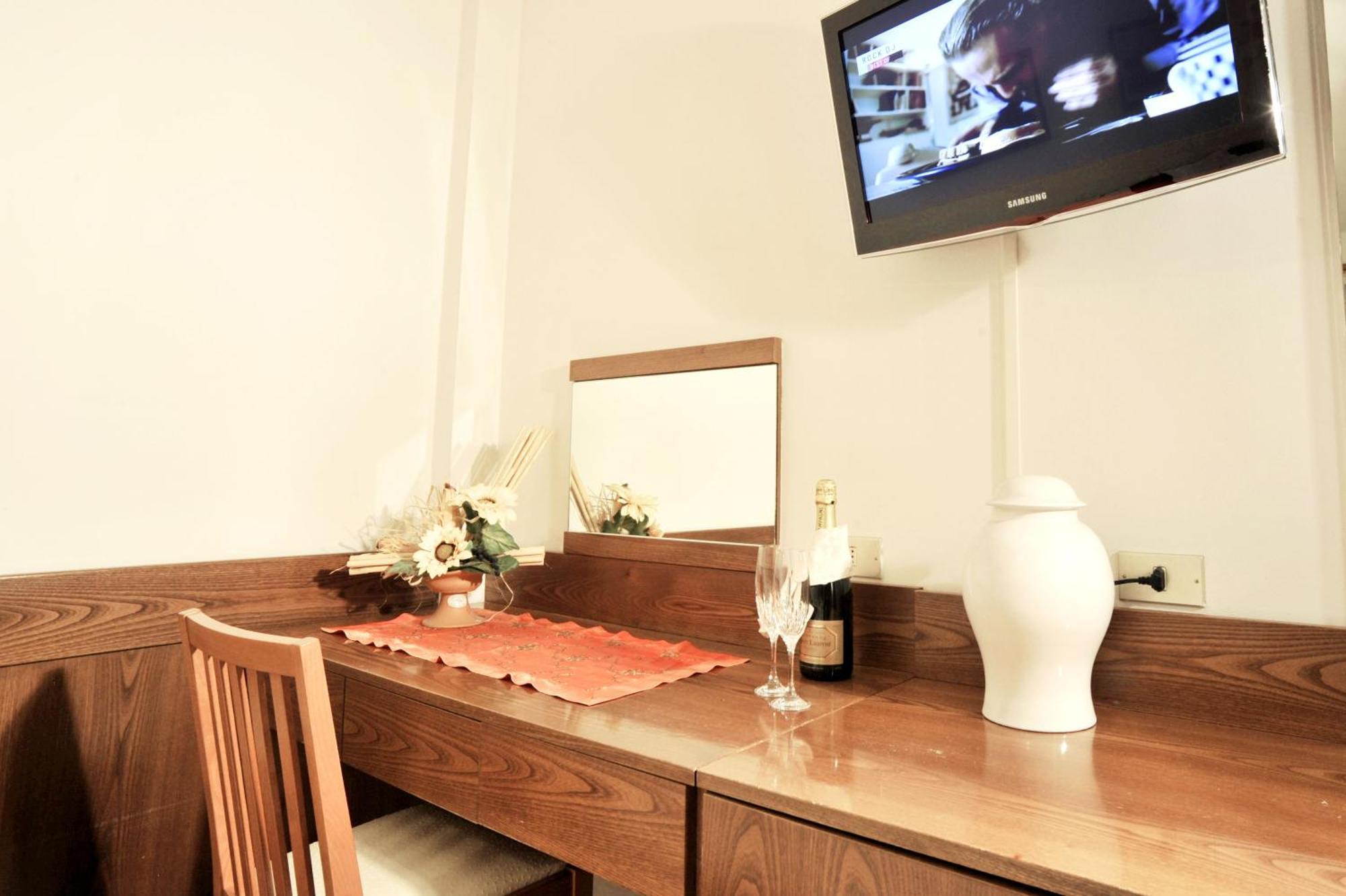 Albergo Romagna 프라타 테르메 외부 사진