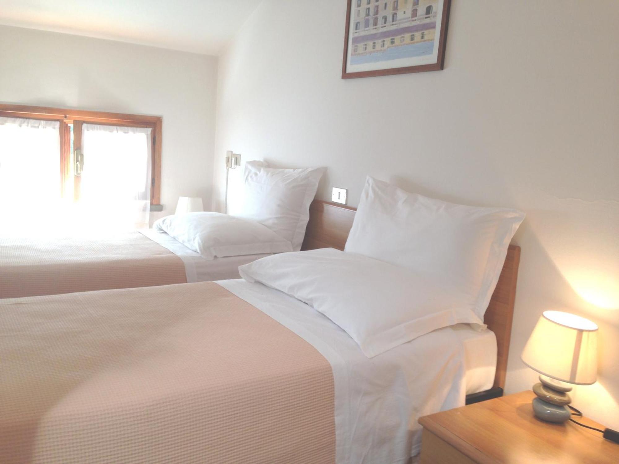 Albergo Romagna 프라타 테르메 객실 사진