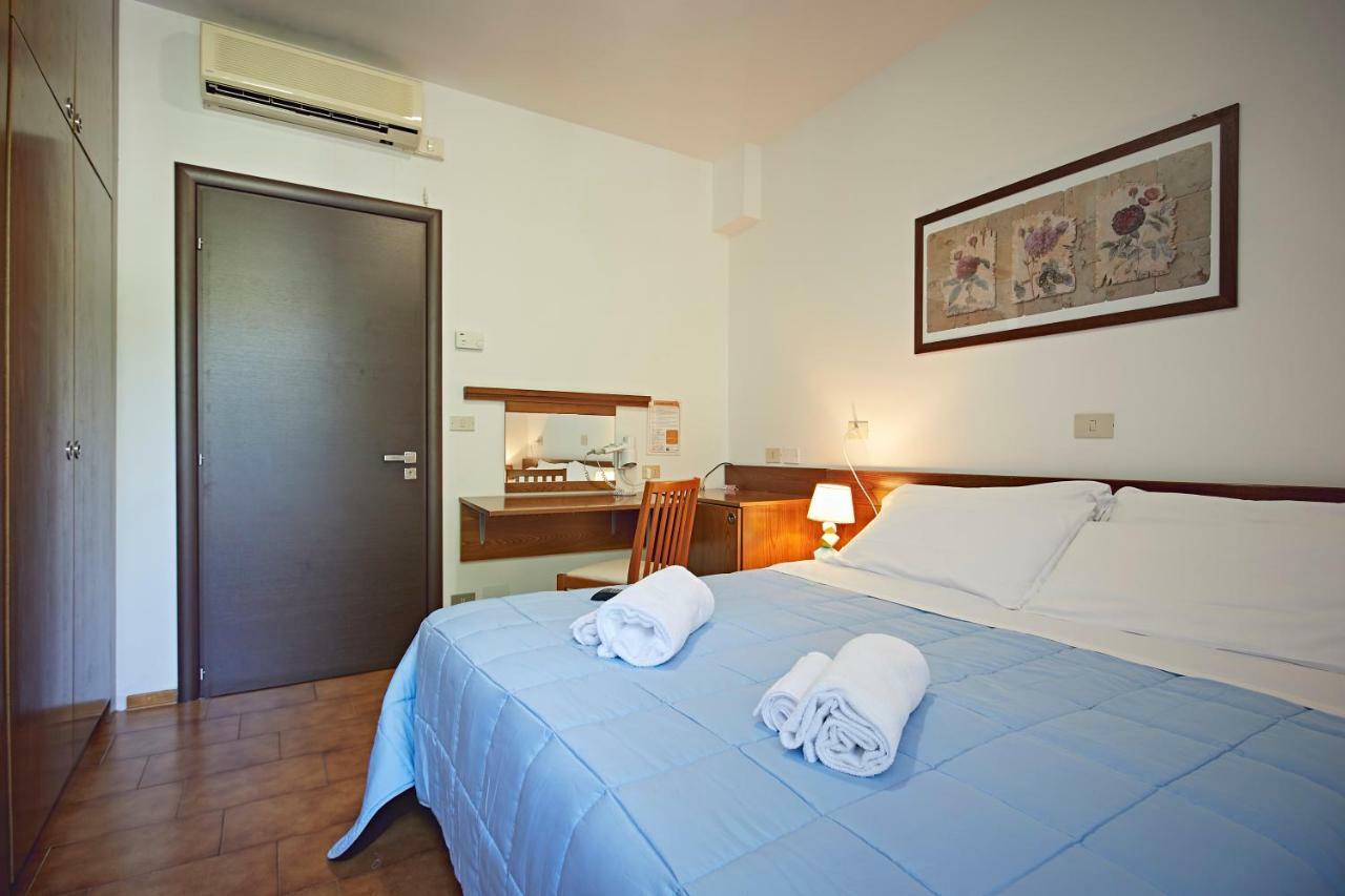 Albergo Romagna 프라타 테르메 외부 사진