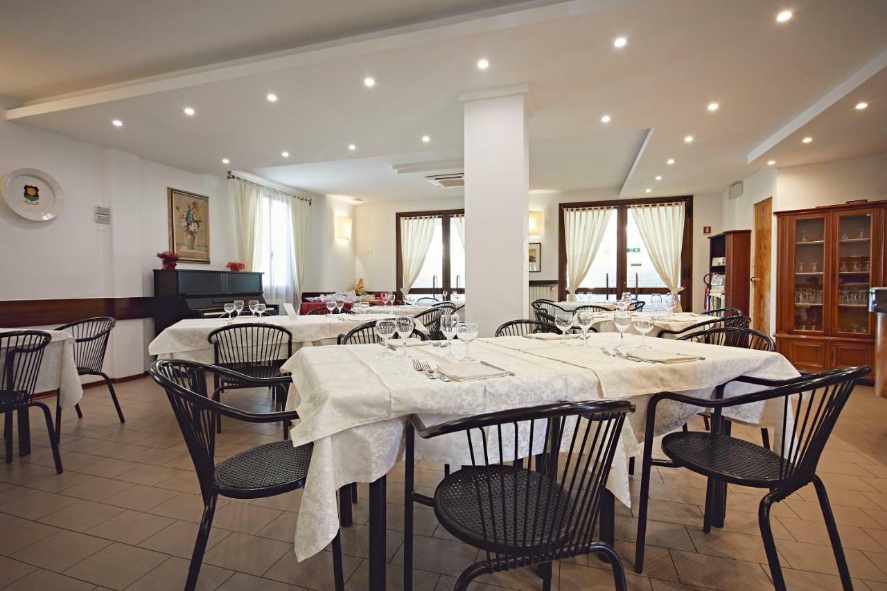 Albergo Romagna 프라타 테르메 외부 사진