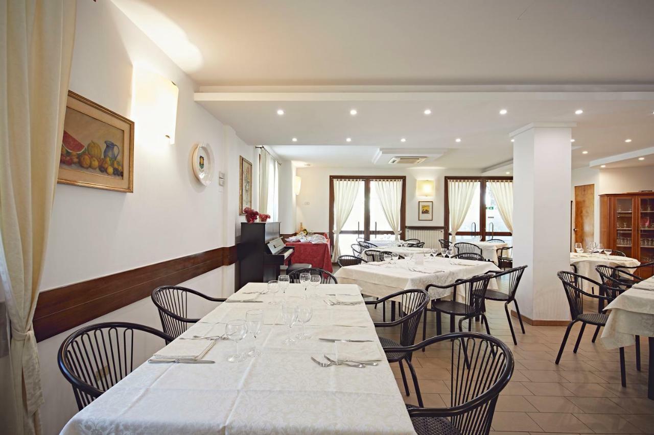 Albergo Romagna 프라타 테르메 외부 사진